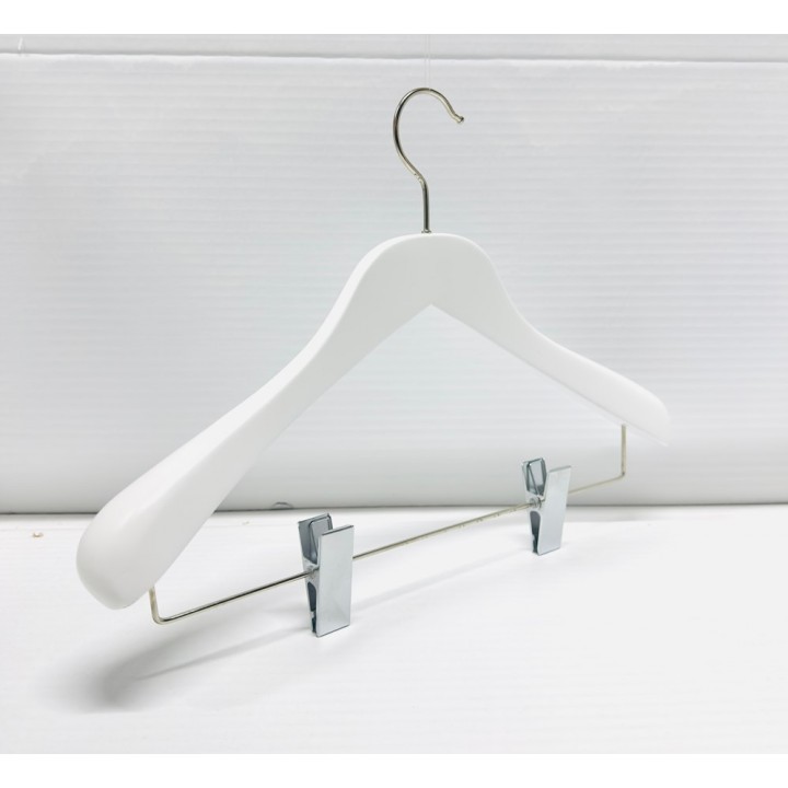 NA 4145M            41CM 41,4.5 - HOLZ KLEIDERBÜGEL JACKENBÜGEL