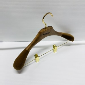 NA/T2 4565M         45CM 45,6.5 - WOODEN HANGERS JACKET HANGERS  $i